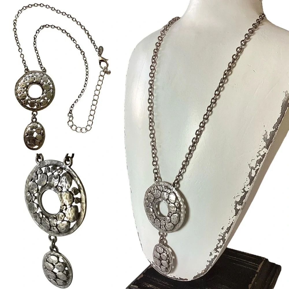Chico’s Silver Tone Necklace Dual Pebbled Design Disc Pendants 3.5” Extender